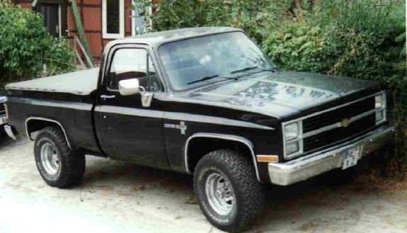 84er Chevy K10 Pickup 